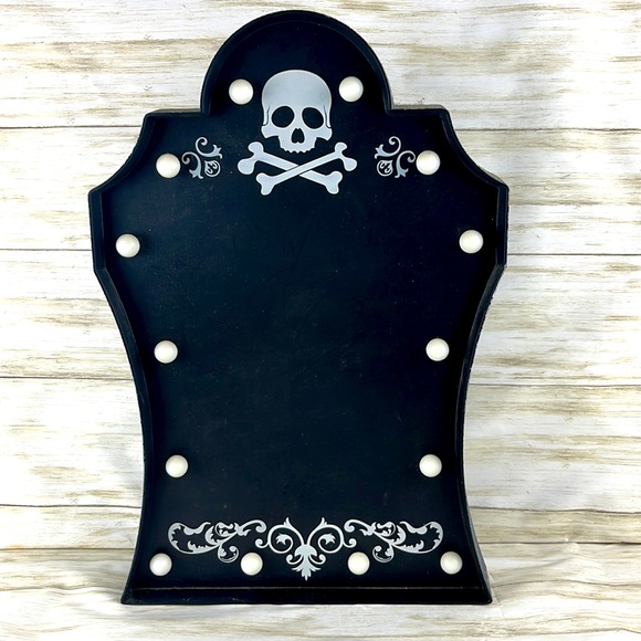 Skull & Crossbones Light-Up Marquee Chalkboard Sign – Gothic Halloween Décor - Picture 1 of 4